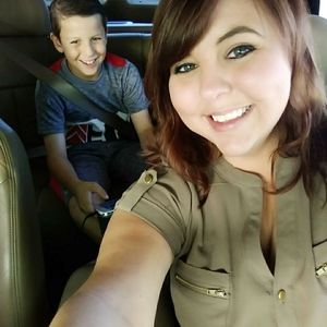 Meet your Posher, Danielle